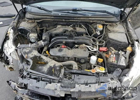 2015 Subaru Legacy 2.5I Premium z USA, uszkodzony, nr VIN 4S3BNAC65F3054305